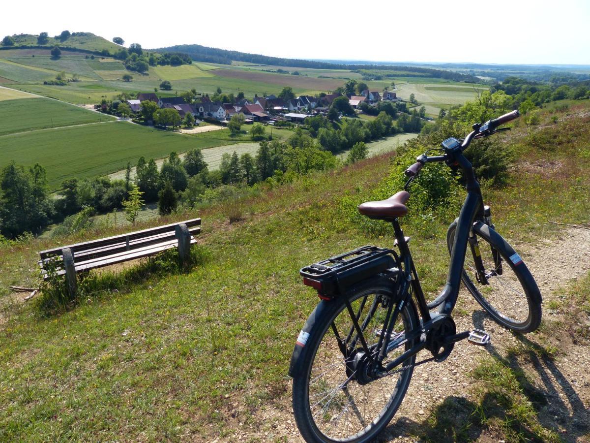 Komfort Ferienwohnung Wolfhagen ภายนอก รูปภาพ